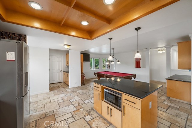Detail Gallery Image 14 of 56 For 6001 Joan Pl, San Luis Obispo,  CA 93401 - 5 Beds | 4/1 Baths