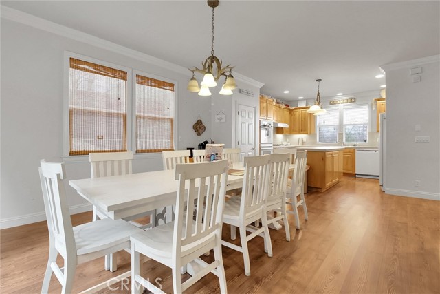 Detail Gallery Image 6 of 25 For 28301 Bern Ln, Lake Arrowhead,  CA 92352 - 4 Beds | 3 Baths