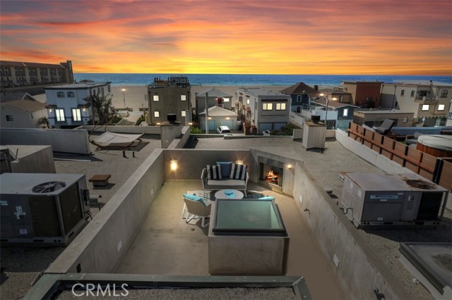 38 Hermosa Avenue, Hermosa Beach, California 90254, 3 Bedrooms Bedrooms, ,3 BathroomsBathrooms,Residential,Sold,Hermosa,OC21168539