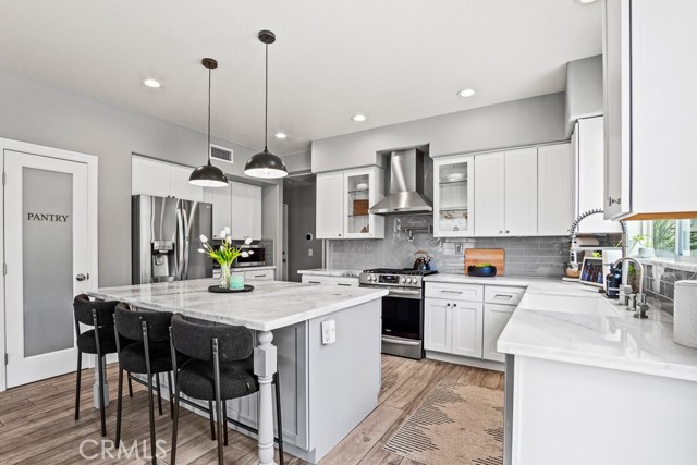 Detail Gallery Image 14 of 44 For 23632 Coast Live Oak, Murrieta,  CA 92562 - 6 Beds | 3 Baths