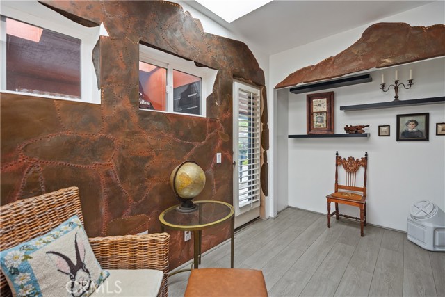 103 Yorktown, Newport Beach CA: https://media.crmls.org/medias/ced0c5a9-9d9a-4f9a-9b5c-0dec73cb5c68.jpg