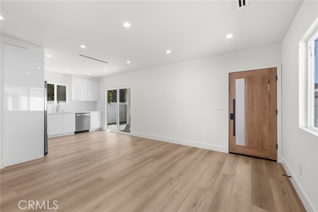 Detail Gallery Image 59 of 69 For 1504 N California, Burbank,  CA 91505 - – Beds | – Baths