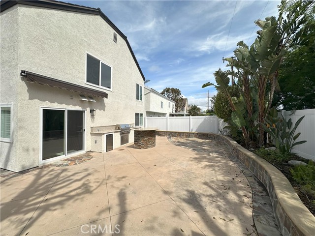 2353 Littleton Circle, Costa Mesa CA: https://media.crmls.org/medias/ced1fbf6-e644-4746-8a43-4447ba9d1ad2.jpg