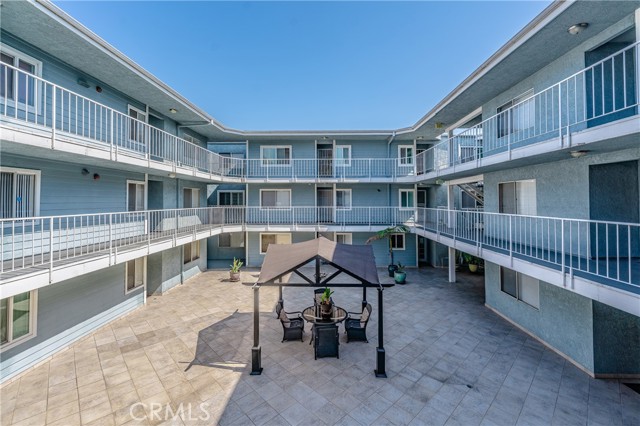Detail Gallery Image 30 of 46 For 955 E 3rd St #304,  Long Beach,  CA 90802 - 2 Beds | 1 Baths