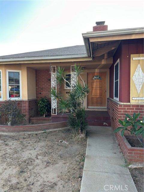 10519 S 3rd Avenue, Inglewood CA: https://media.crmls.org/medias/ced2e685-2c8c-4b42-9fcf-6ba199649a74.jpg