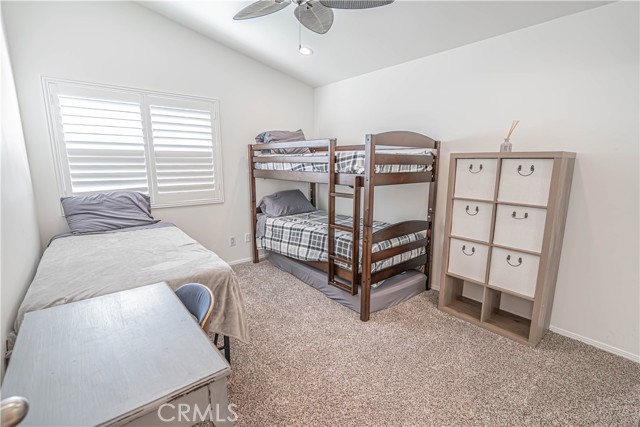 27412 Garza Drive, Saugus CA: https://media.crmls.org/medias/ced2f05f-2bce-4e22-aff8-72cfd99e4e25.jpg
