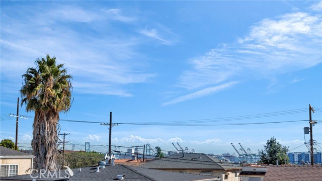 824 W 6th Street, San Pedro CA: https://media.crmls.org/medias/ced44bf3-cf16-4998-9552-ec00e5ea9f2e.jpg