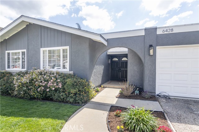Detail Gallery Image 2 of 42 For 6428 Bayberry St, Oak Park,  CA 91377 - 4 Beds | 2 Baths