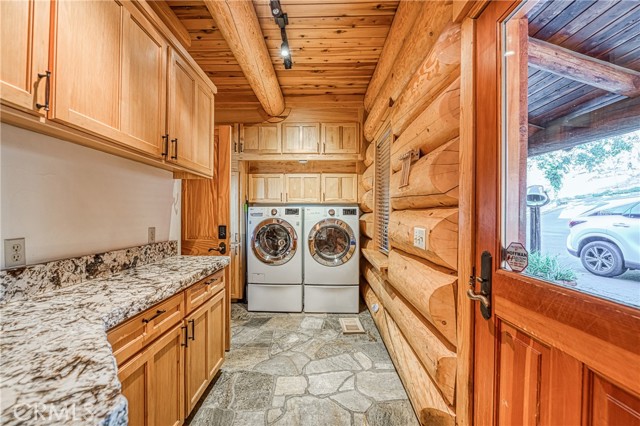 Detail Gallery Image 39 of 68 For 12755 Rusty Spur Ln, Clovis,  CA 93619 - 5 Beds | 4/1 Baths