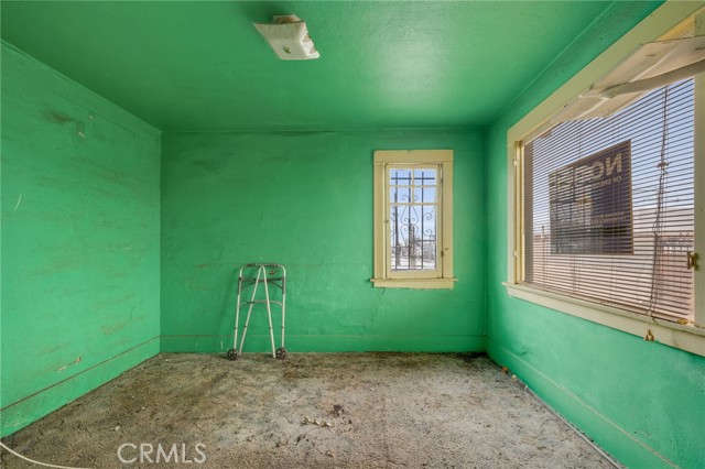 Detail Gallery Image 8 of 18 For 1822 W 4th, Santa Ana,  CA 92703 - 3 Beds | 1 Baths