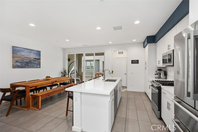 Detail Gallery Image 18 of 52 For 797 S Mosaic St, Anaheim,  CA 92805 - 3 Beds | 2/1 Baths