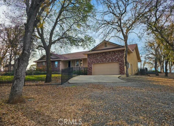 19035 Bonita Road, Red Bluff CA: https://media.crmls.org/medias/ced617a5-2902-4bea-9038-e57024cf3e17.jpg
