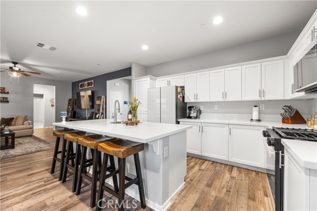 Detail Gallery Image 15 of 54 For 3558 Mt San Gorgonia Ave, Rosamond,  CA 93560 - 4 Beds | 3 Baths