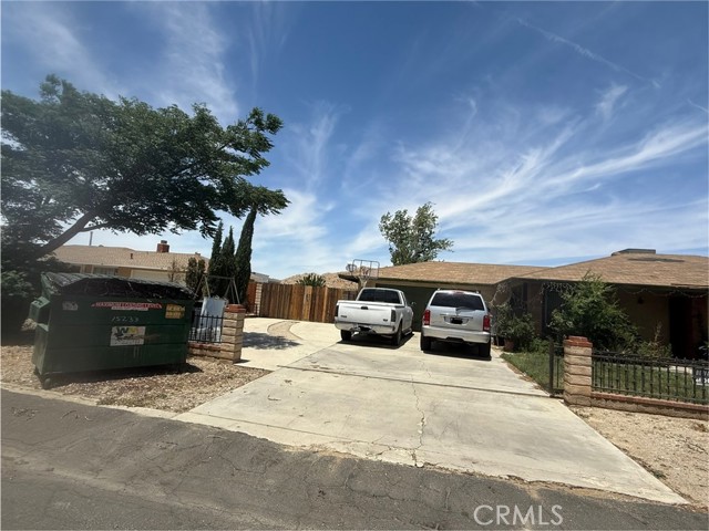 Detail Gallery Image 2 of 6 For 15233 E Avenue Q7, Palmdale,  CA 93591 - 3 Beds | 2 Baths