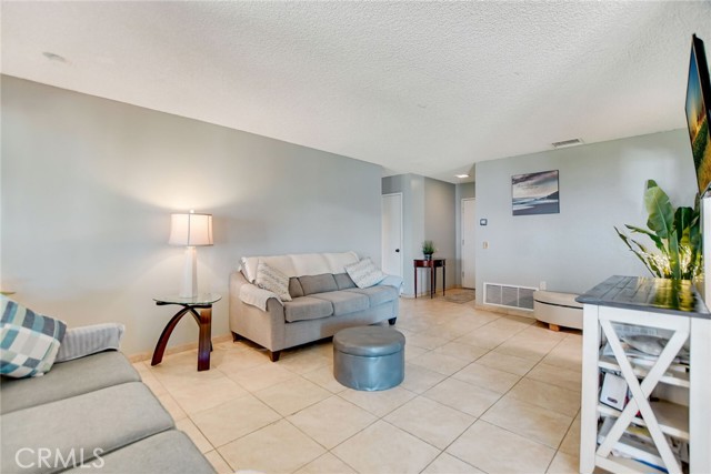 Detail Gallery Image 10 of 31 For 1602 Glover St, Redlands,  CA 92374 - 4 Beds | 2 Baths