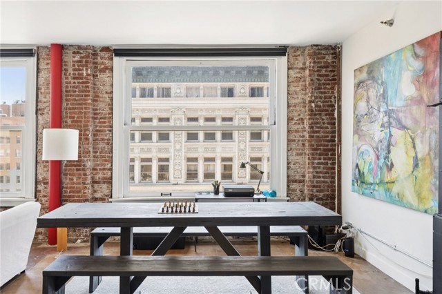 215 W 7th Street, Los Angeles CA: https://media.crmls.org/medias/ced74423-85d1-4753-bea7-4a5ddcabb2dc.jpg