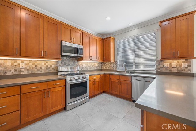 Detail Gallery Image 6 of 27 For 12 Galena, Irvine,  CA 92602 - 4 Beds | 3/1 Baths