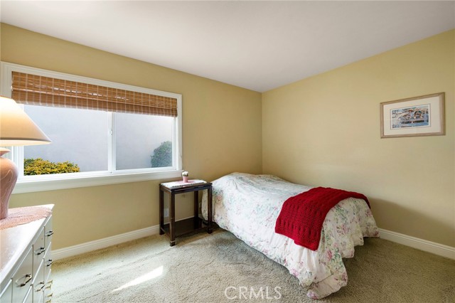 Image 23 of 34 For 26461 Via Lara