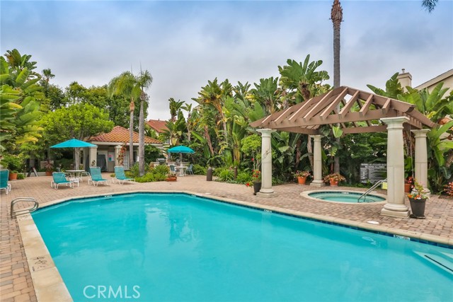 4752 Tiara Drive, Huntington Beach CA: https://media.crmls.org/medias/ced88163-ea93-4778-8d79-205544ebd3a2.jpg