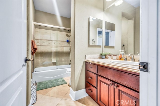 21551 Via Liago, Perris CA: https://media.crmls.org/medias/ceda7b26-53d4-43f6-adb4-3ce49ab2ec2e.jpg