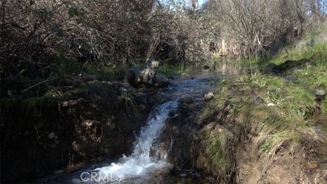 Detail Gallery Image 2 of 22 For 123 Rail Bridge Rd, Oroville,  CA 95966 - 1 Beds | 3 Baths