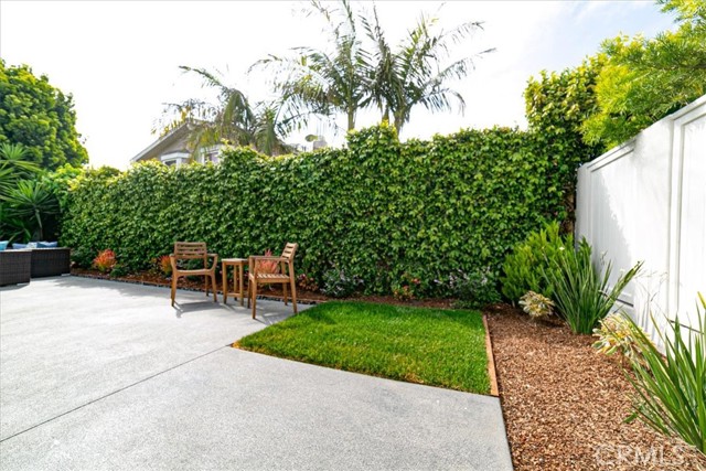 2216 Bataan Road, Redondo Beach, California 90278, 4 Bedrooms Bedrooms, ,3 BathroomsBathrooms,Residential,Sold,Bataan,PV22035810