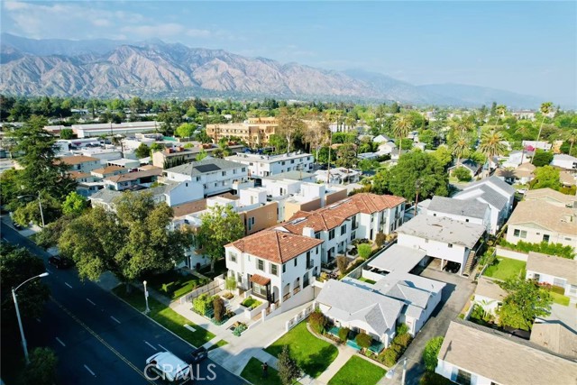 Detail Gallery Image 33 of 34 For 118 N Allen Ave. #4,  Pasadena,  CA 91106 - 3 Beds | 3 Baths