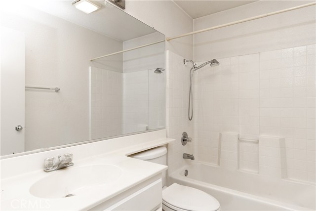 Detail Gallery Image 11 of 14 For 13230 Claremont Ave, Victorville,  CA 92392 - 3 Beds | 2 Baths