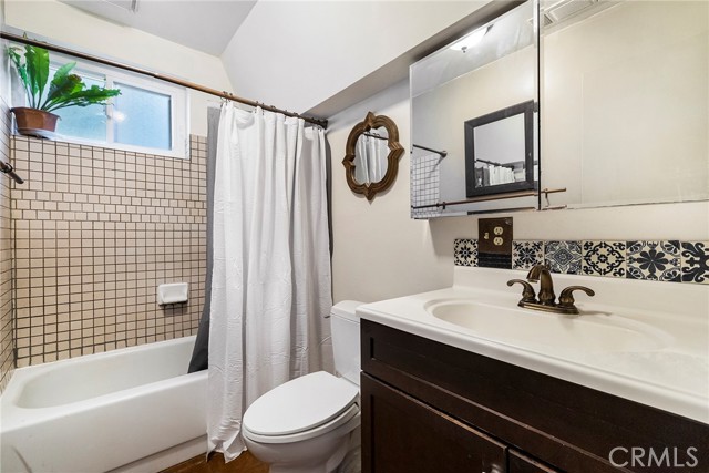 2382 Faber st, Durham CA: https://media.crmls.org/medias/cedba661-ba2f-487d-b30a-a967ac2a8128.jpg