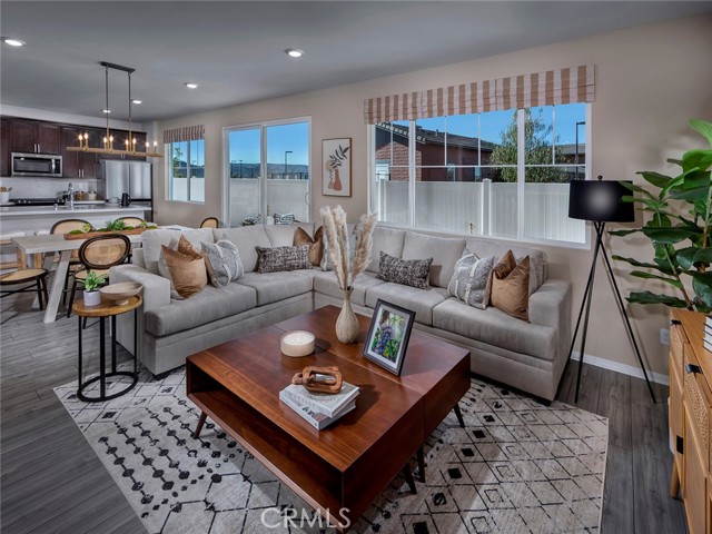 Detail Gallery Image 5 of 18 For 2161 Bergamot St, Redlands,  CA 92374 - 3 Beds | 2/1 Baths
