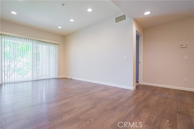 Detail Gallery Image 6 of 14 For 31369 Taylor Ln, Temecula,  CA 92592 - 2 Beds | 2 Baths