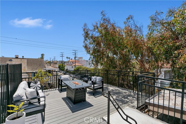 Detail Gallery Image 20 of 41 For 3512 Pacific Ave #2,  Los Angeles,  CA 90292 - 2 Beds | 2 Baths