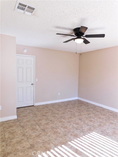 Detail Gallery Image 5 of 21 For 5415 Cahuilla, Twentynine Palms,  CA 92277 - 2 Beds | 1 Baths