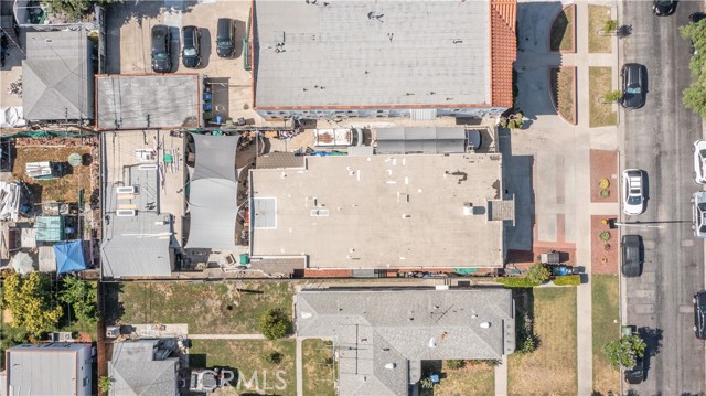 3025 Edgehill Drive, Los Angeles CA: https://media.crmls.org/medias/cedf1f58-27e1-4828-a6b0-0626e0a37507.jpg