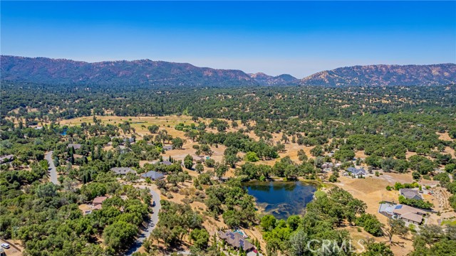 Detail Gallery Image 3 of 10 For 16 Lulniu, Ahwahnee,  CA 93601 - – Beds | – Baths