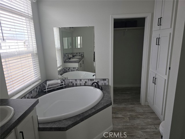 Detail Gallery Image 14 of 22 For 3524 E Ave R #109,  Palmdale,  CA 93550 - 4 Beds | 2 Baths