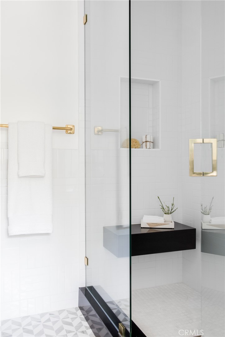 MLS #OC25140282 img 40