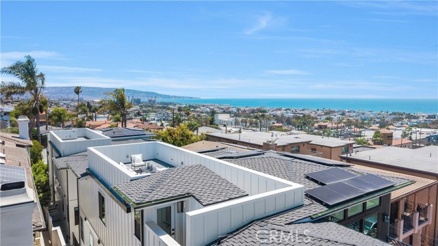 924 17th St, Hermosa Beach CA: https://media.crmls.org/medias/cee16826-4f22-49a9-af30-0dd14fdb89f1.jpg