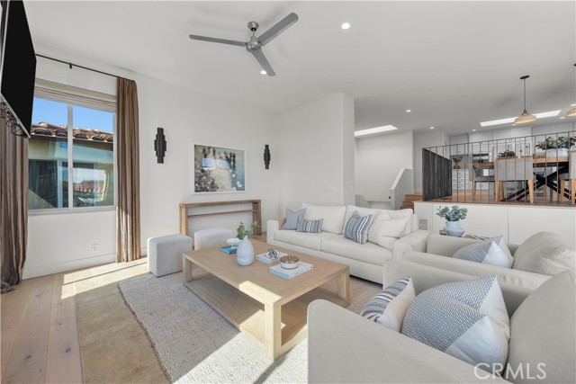 2716 Highland Avenue, Manhattan Beach, California 90266, 3 Bedrooms Bedrooms, ,2 BathroomsBathrooms,Residential,For Sale,Highland,SB25214267