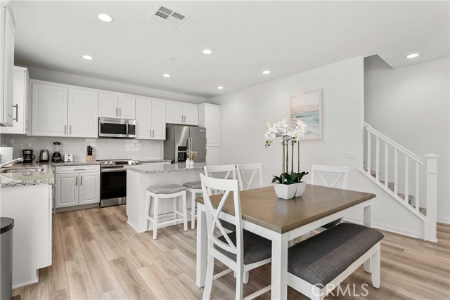 4397 Cadence Way, Oceanside, California 92057, 5 Bedrooms Bedrooms, ,3 BathroomsBathrooms,Residential rental,For Sale,Cadence Way,OC24115036