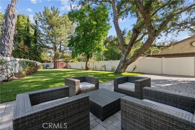 Detail Gallery Image 41 of 47 For 12042 Bradford Pl, Granada Hills,  CA 91344 - 5 Beds | 4/1 Baths