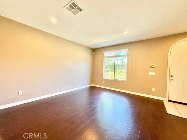 11821 E Solana Place, Cerritos CA: https://media.crmls.org/medias/cee4a94d-9439-46af-949b-6446bbbcebd9.jpg