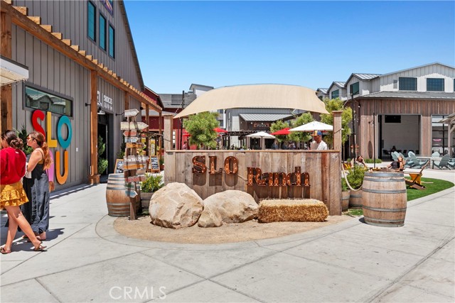 805 Madonna Road, San Luis Obispo CA: https://media.crmls.org/medias/cee54989-f846-4335-9625-7e6b086ac1c6.jpg