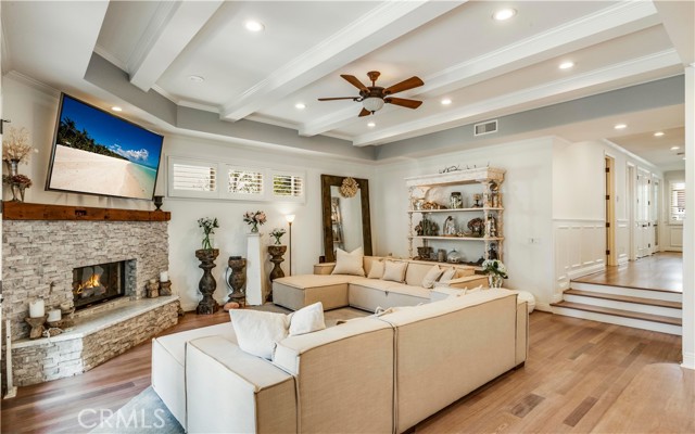 595 35th Street, Manhattan Beach, California 90266, 6 Bedrooms Bedrooms, ,4 BathroomsBathrooms,Residential,Sold,35th,SB22117644