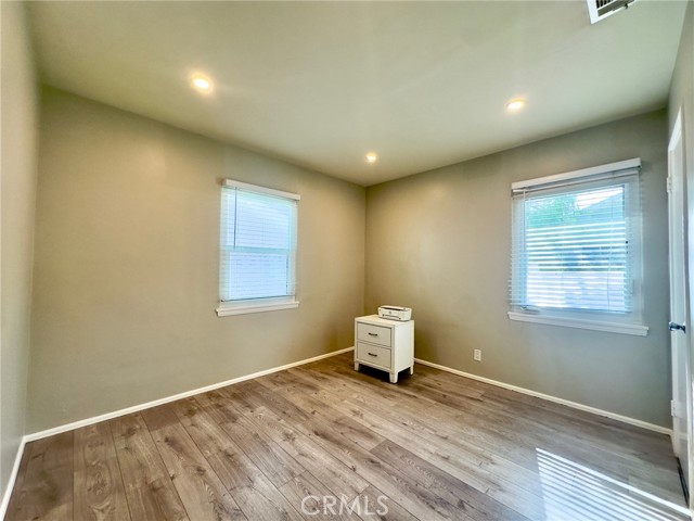 Detail Gallery Image 7 of 11 For 7454 Gaviota, Van Nuys,  CA 91406 - 3 Beds | 1 Baths