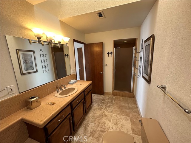 Detail Gallery Image 13 of 20 For 13372 Driftwood, Clearlake Oaks,  CA 95423 - 2 Beds | 2 Baths