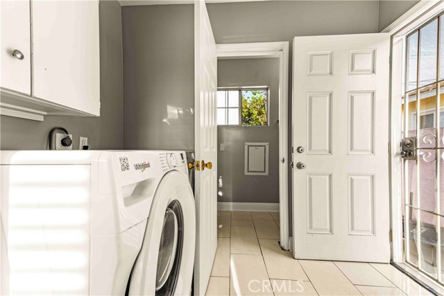 Detail Gallery Image 6 of 39 For 15534 Carfax, Bellflower,  CA 90706 - 3 Beds | 2 Baths