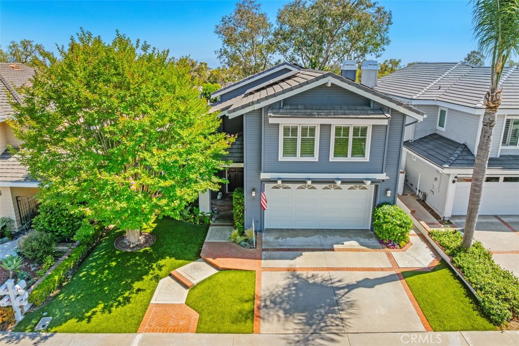 https://media.crmls.org/medias/cee5fba6-d6b2-4ea5-8074-668d790576b0.jpg?preset=X-Large