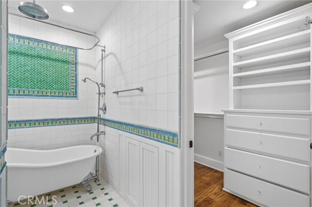 Detail Gallery Image 37 of 73 For 21 Bay, Laguna Beach,  CA 92651 - 6 Beds | 6/1 Baths