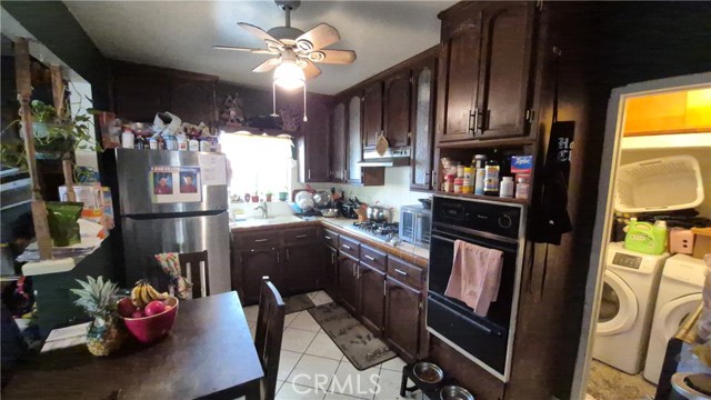 616 N St Louis Street, Los Angeles CA: https://media.crmls.org/medias/cee68e6f-757f-4fd8-bbbb-5a0e41762470.jpg